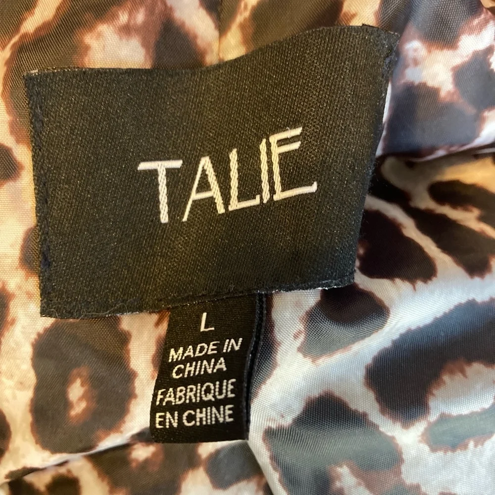 Women's Teddy Jacket in Rust Orange - Picture 8 of 11